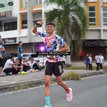 Runner Photo 7995551