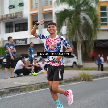 Runner Photo 7995561