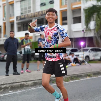 Runner Photo 7995566