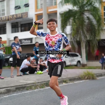 Runner Photo 7995567