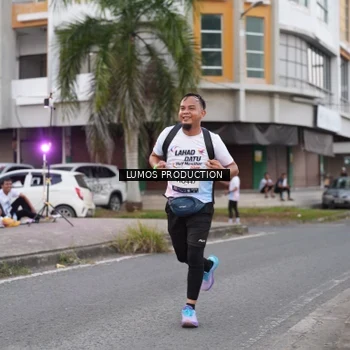 Runner Photo 7995600