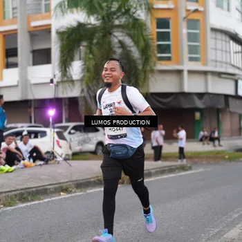 Runner Photo 7995605