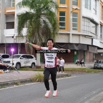 Runner Photo 7995705