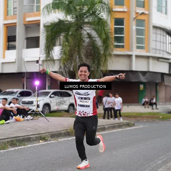Runner Photo 7995710