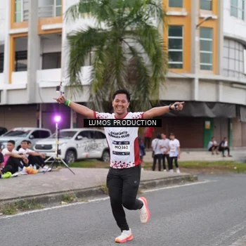 Runner Photo 7995712