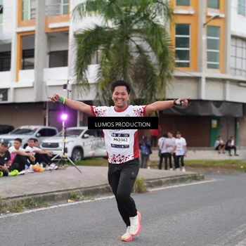 Runner Photo 7995716