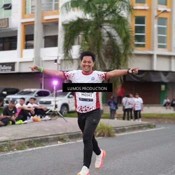 Runner Photo 7995718