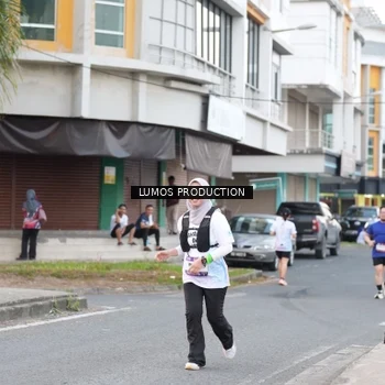 Runner Photo 7995728