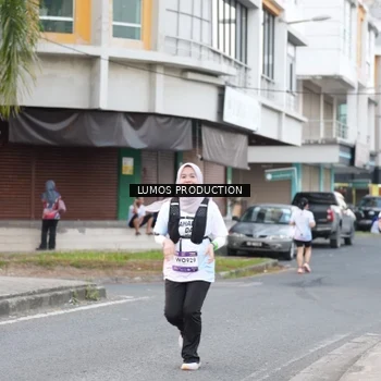Runner Photo 7995735
