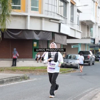 Runner Photo 7995736