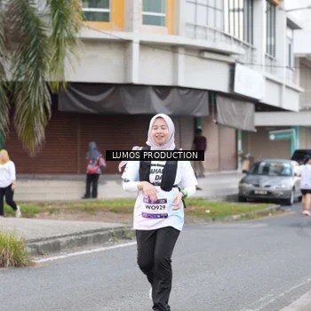 Runner Photo 7995739