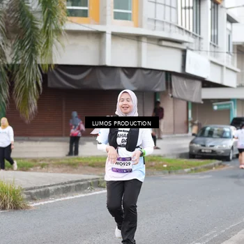 Runner Photo 7995744