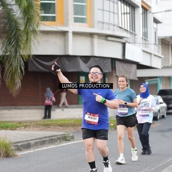 Runner Photo 7995782