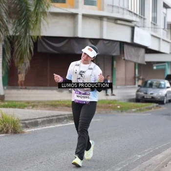 Runner Photo 7995804