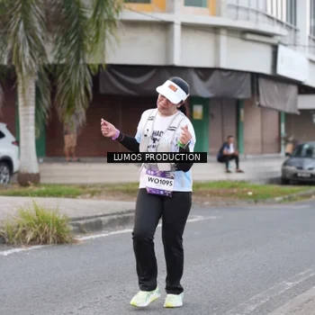 Runner Photo 7995805