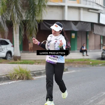 Runner Photo 7995812