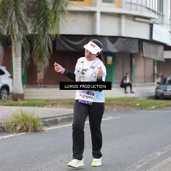 Runner Photo 7995813