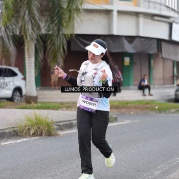 Runner Photo 7995816