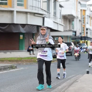 Runner Photo 7995859