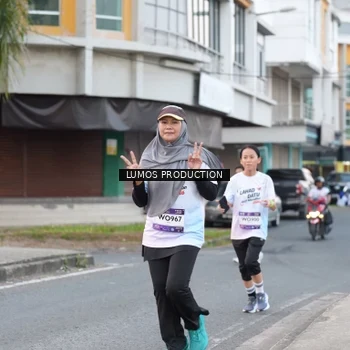 Runner Photo 7995865