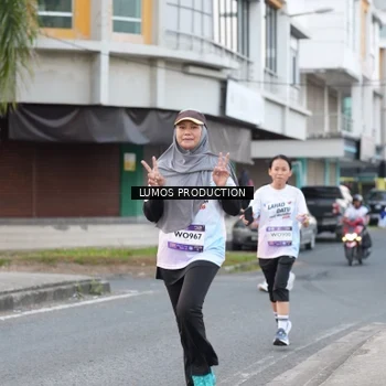 Runner Photo 7995875