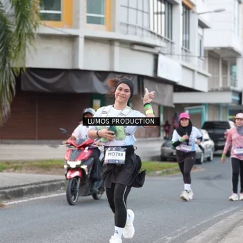 Runner Photo 7995904