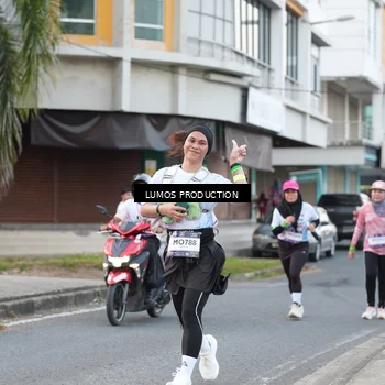 Runner Photo 7995905