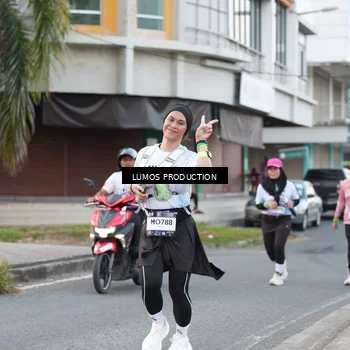 Runner Photo 7995912