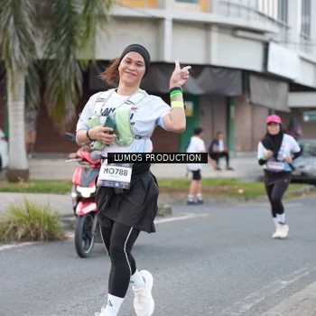 Runner Photo 7995913