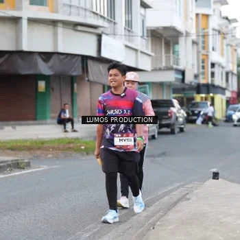 Runner Photo 7995932