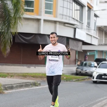 Runner Photo 7995975