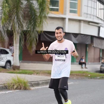 Runner Photo 7995979