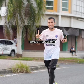 Runner Photo 7995985