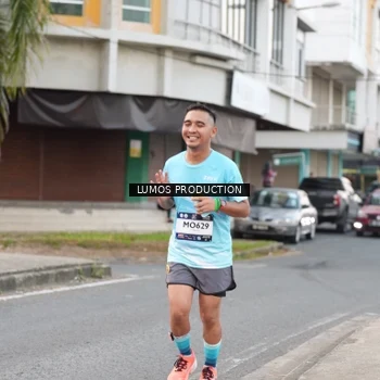 Runner Photo 7995996