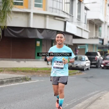 Runner Photo 7995998