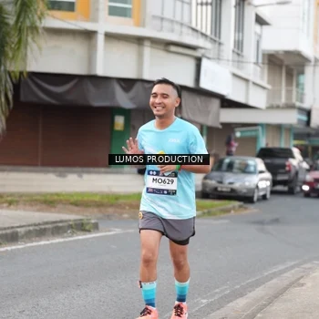 Runner Photo 7995999