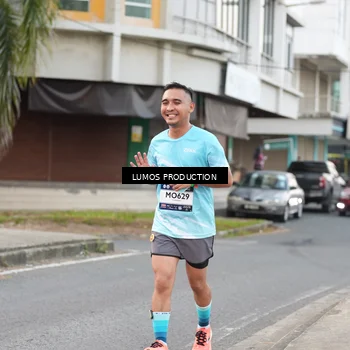 Runner Photo 7996001