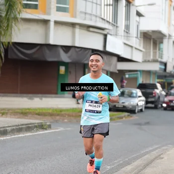 Runner Photo 7996003