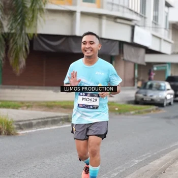 Runner Photo 7996007