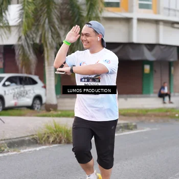 Runner Photo 7996020