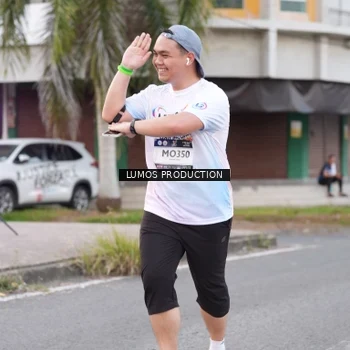 Runner Photo 7996023