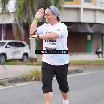 Runner Photo 7996024