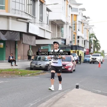 Runner Photo 7996029
