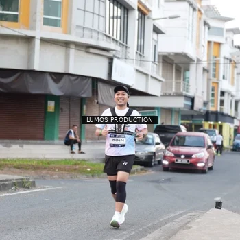 Runner Photo 7996042