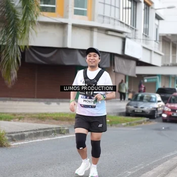 Runner Photo 7996059