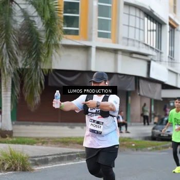 Runner Photo 7996070