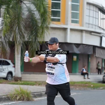 Runner Photo 7996079
