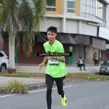 Runner Photo 7996083