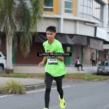 Runner Photo 7996084