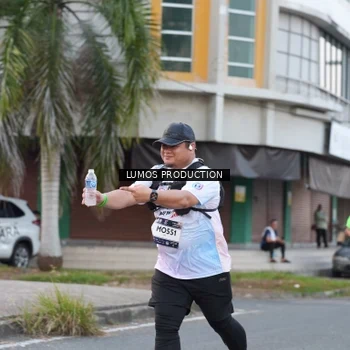 Runner Photo 7996087